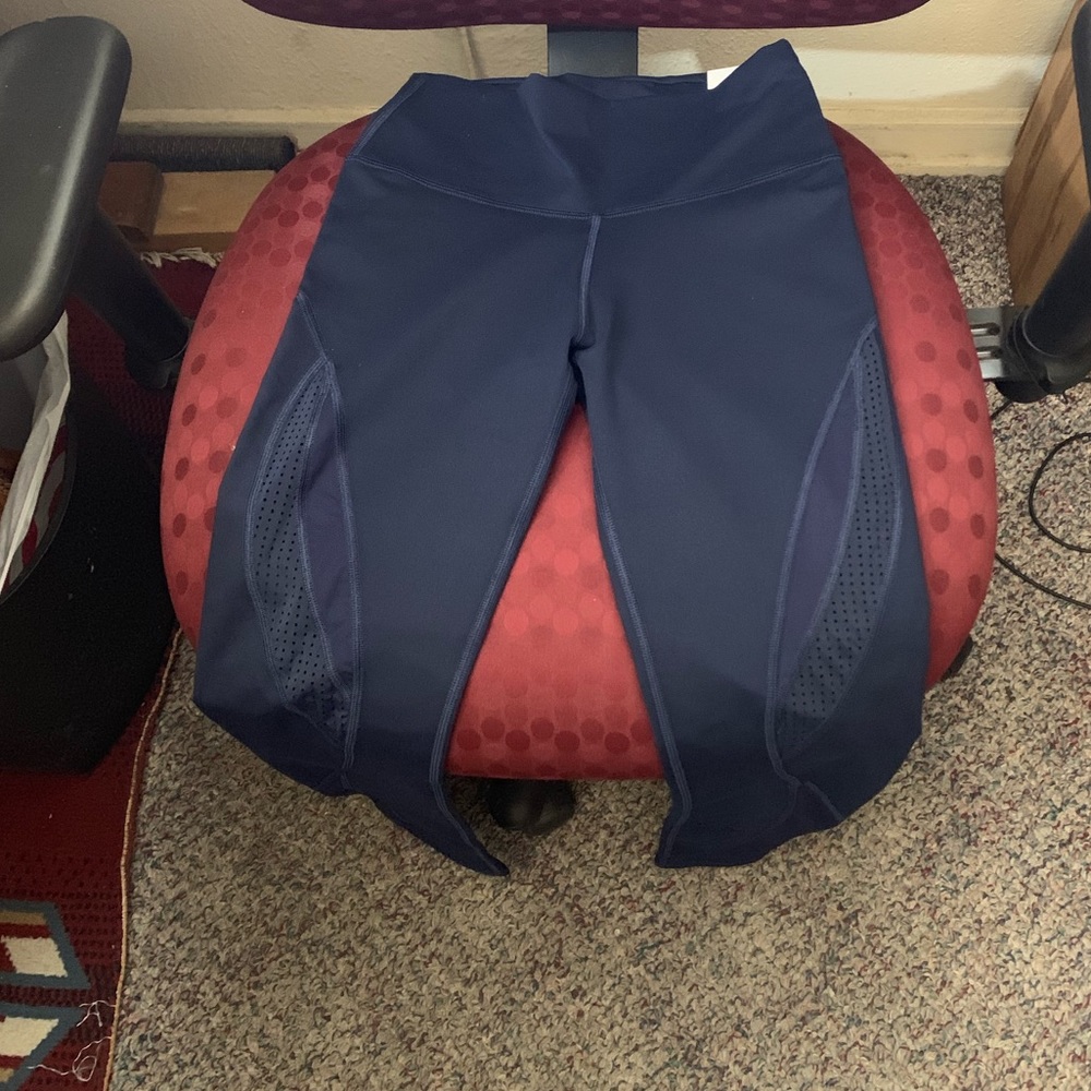 Aerie MOVE Leggings. Brand new! With Tags!